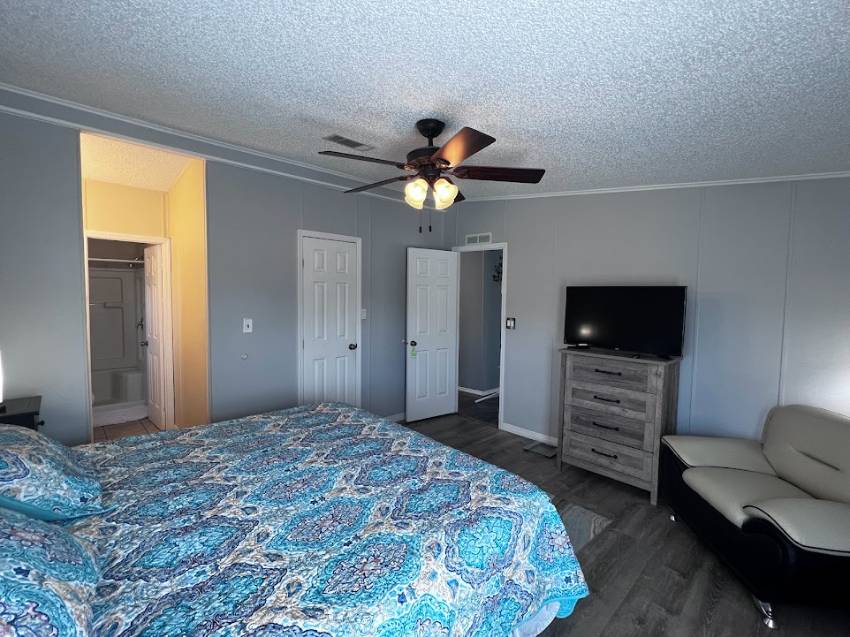 74 Greenview Drive a Winter Haven, FL Mobile or Manufactured Home for Sale